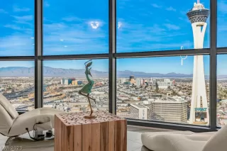 Photo #6: 2471860 Listing