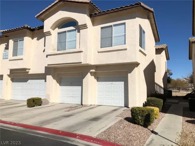 MLS: 2471932 Condo For Sale
