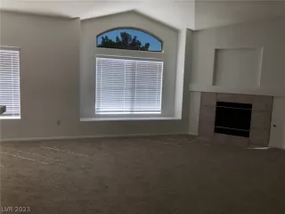 Photo #3: 2471932 Listing 