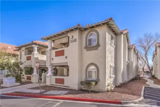 Photo #1: 2471962 Listing