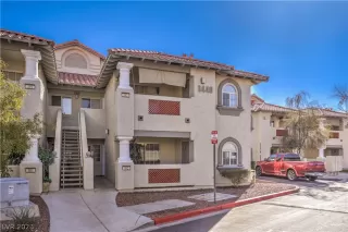 Photo #2: 2471962 Listing