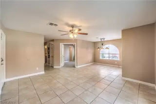 Photo #4: 2471962 Listing