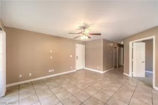 Photo #6: 2471962 Listing