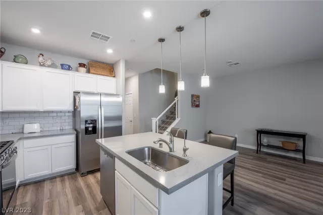 MLS: 2471967 Condo For Sale