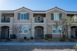 Photo #3: 2471967 Listing 