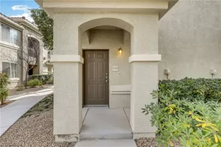 Photo #1: 2472006 Listing 