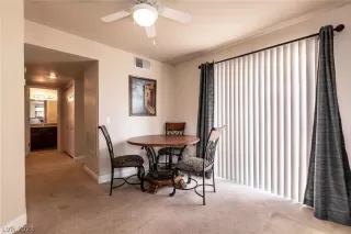 Photo #6: 2472015 Listing