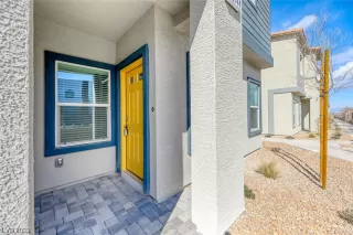 Photo #1: 2472043 Listing 