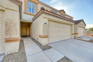 Photo #3: 2472050 Listing