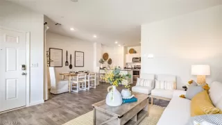 Photo #1: 2472074 Listing