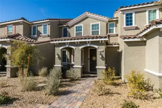 Photo #1: 2472089 Listing