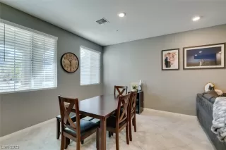 Photo #6: 2472089 Listing