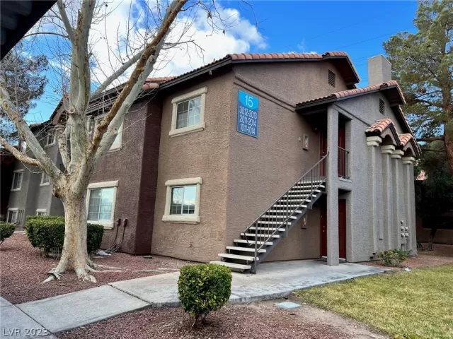 MLS: 2472108 Condo For Sale