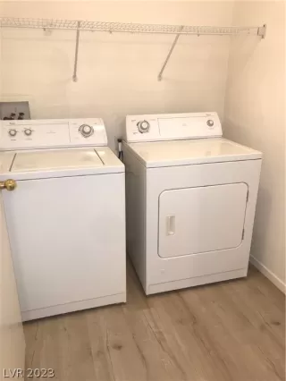 Photo #4: 2472129 Listing