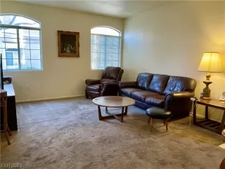 Photo #1: 2472160 Listing