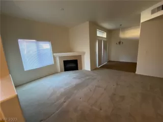 Photo #2: 2472161 Listing 