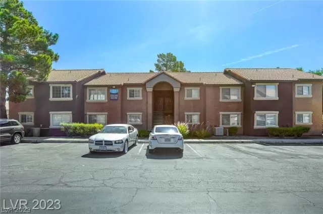 MLS: 2472173 Condo For Sale