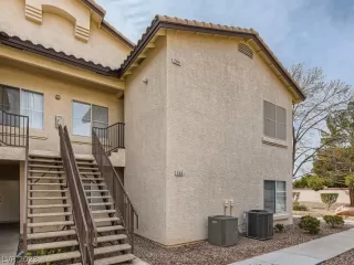 Photo #3: 2472190 Listing 