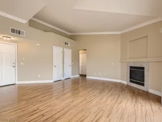 Photo #5: 2472190 Listing 