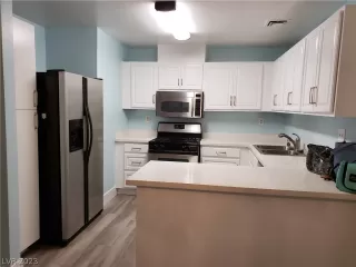 Photo #2: 2472232 Listing