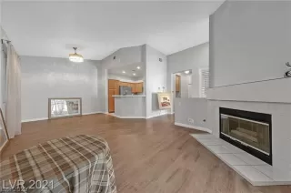 Photo #4: 2472259 Listing 