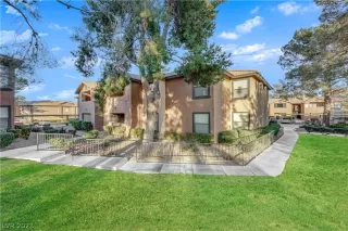 Photo #2: 2472426 Listing 