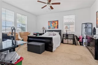 Photo #5: 2472437 Listing