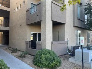 Photo #3: 2472443 Listing 