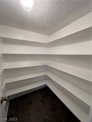 Photo #6: 2472466 Listing 