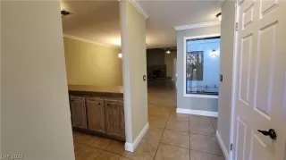 Photo #3: 2472468 Listing 