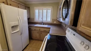 Photo #6: 2472468 Listing 