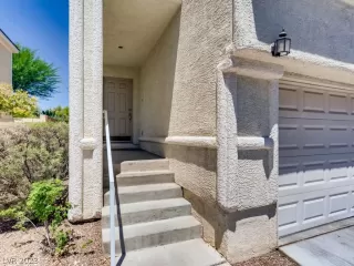 Photo #3: 2472471 Listing 