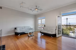 Photo #3: 2472480 Listing 