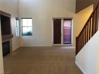 Photo #2: 2472492 Listing 