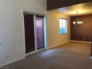 Photo #4: 2472492 Listing 