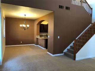 Photo #5: 2472492 Listing 