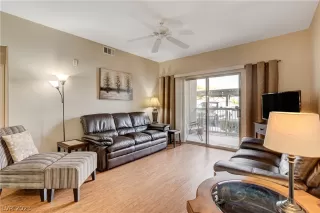 Photo #3: 2472524 Listing