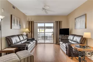 Photo #5: 2472524 Listing