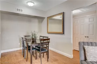 Photo #6: 2472524 Listing