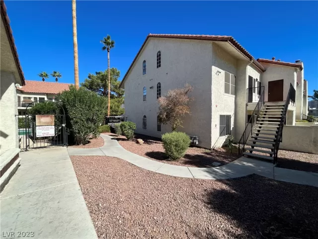 MLS: 2472527 Condo For Sale