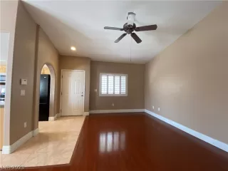 Photo #1: 2472544 Listing 