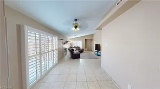 Photo #4: 2472562 Listing