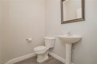 Photo #6: 2472611 Listing 