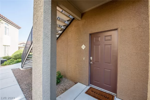 MLS: 2472643 Condo For Sale