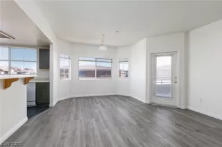 Photo #6: 2472653 Listing 