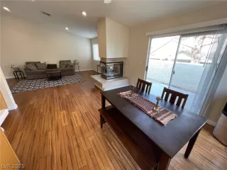 Photo #3: 2472654 Listing