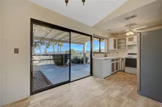 Photo #6: 2472675 Listing 