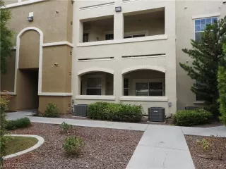 Photo #1: 2472705 Listing 