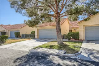 Photo #2: 2472714 Listing