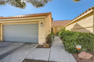 Photo #5: 2472714 Listing